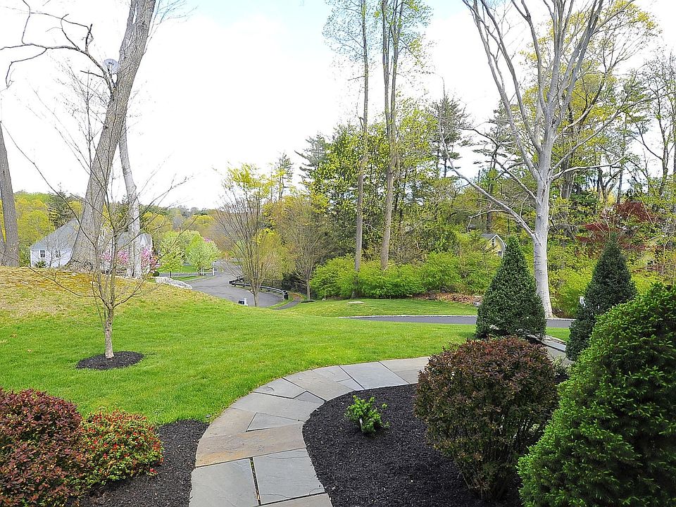 8 Silvermine Way, Norwalk, CT 06850 Zillow