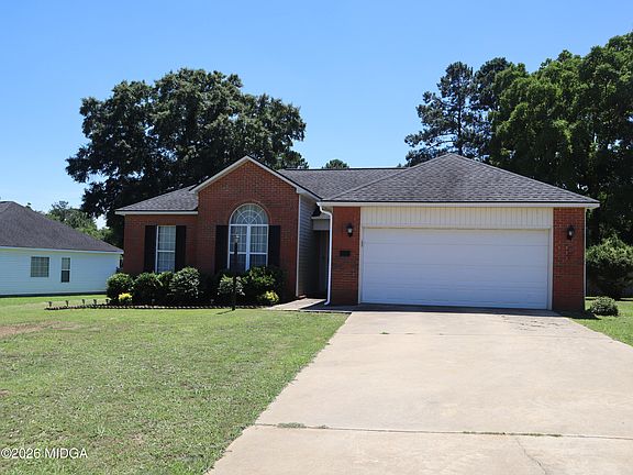 3rd image of 110 Roaring Forks Dr