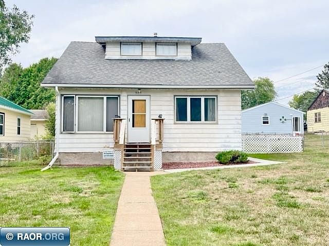 1st image of 309 1st Ave S