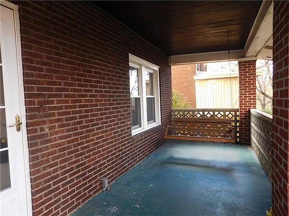 2nd image of 230 S Lehigh Ave