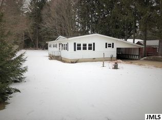 420 S Jackson St, Hanover, MI