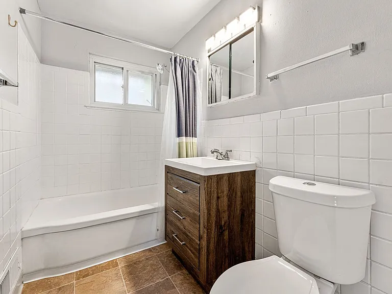 3609 Hudson St — Photo 12