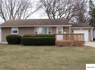 1529 Meadowbrook Dr, Mason City, IA 50401