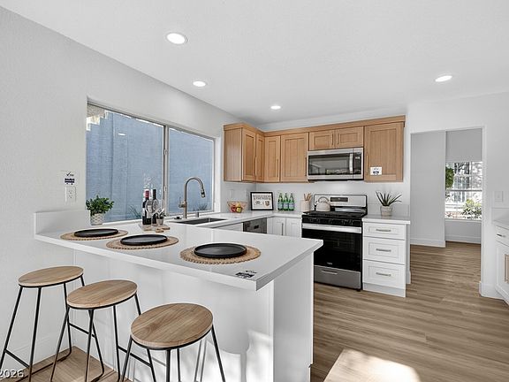 3rd image of 7641 Tortola Bay Ln