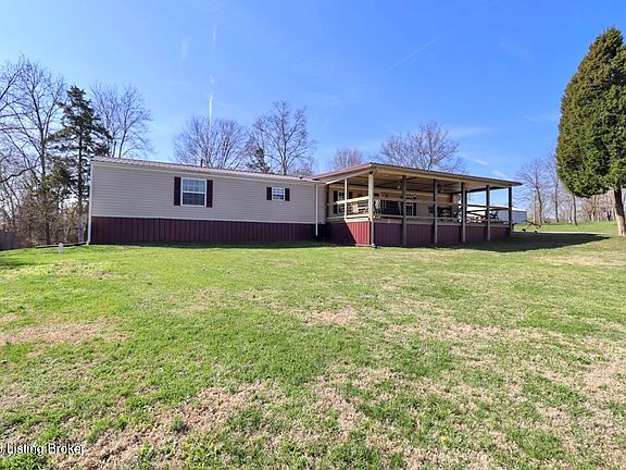 2nd image of 100 Spruce Dr