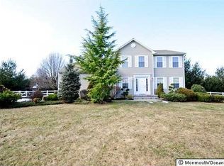 35 Galloping Brook Dr, Allentown, NJ 08501