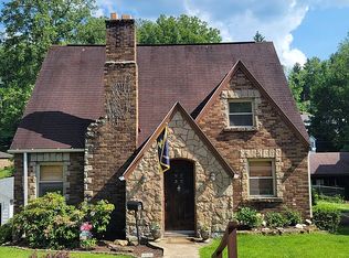 1108 Sunset Dr, Fairmont, WV 26554