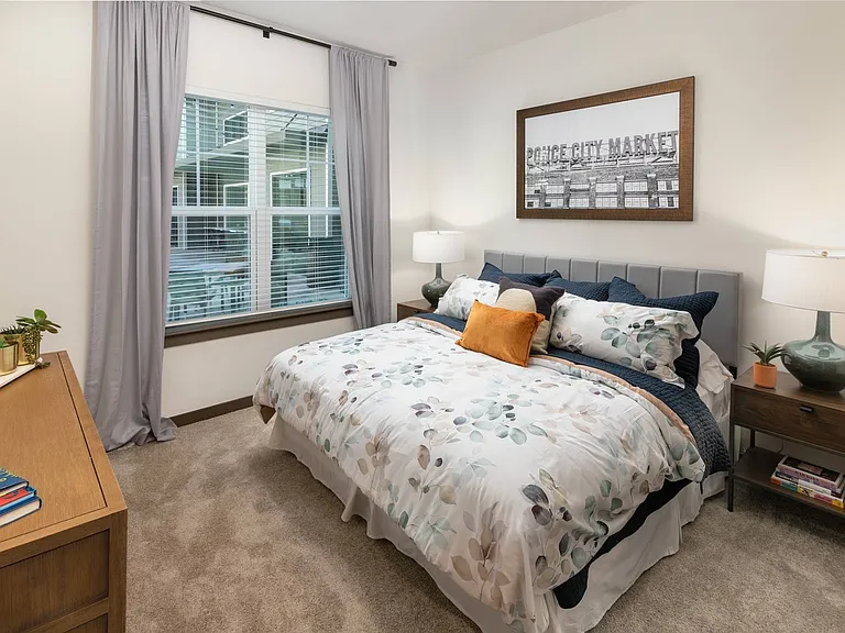 Everleigh Duluth 55+ Active Adult Apartments + — Photo 9