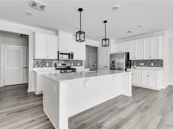 3900 Maze Runner Dr #402, Midlothian, VA 23112