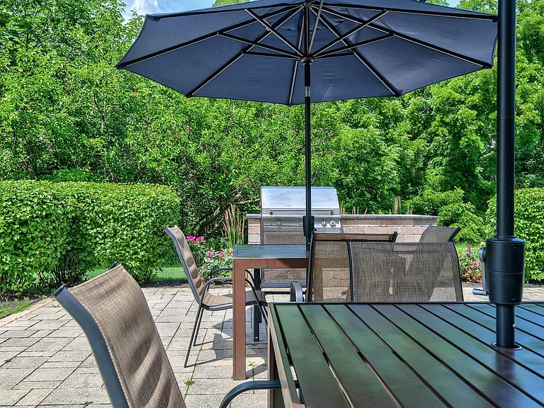 28-Woodlands-28_Clubhouse Patio