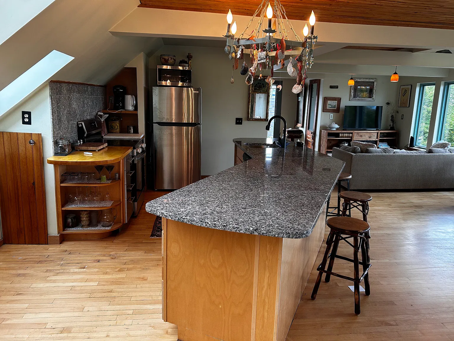 1 bed, 1000 sqft, $3,300 — Photo 4