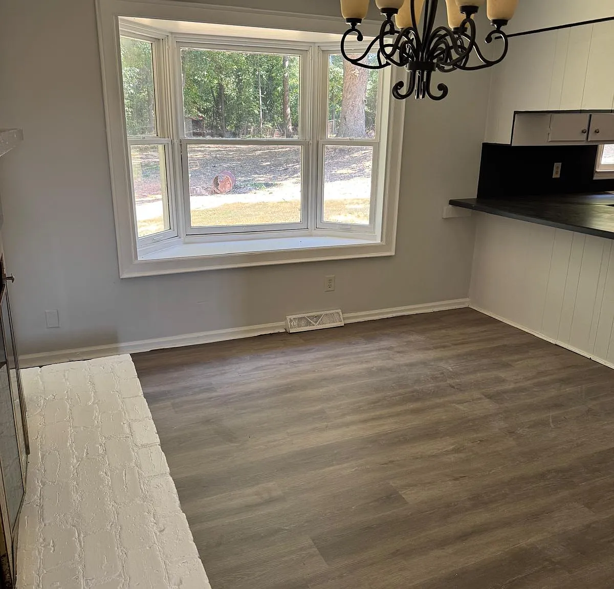 3 bed, 1400 sqft, $1,750 — Photo 4