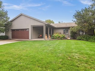 33 Capri Dr, Schererville, IN 46375