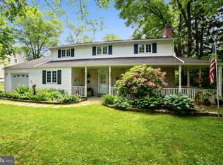 11 Golfview Ln, Malvern, PA 19355