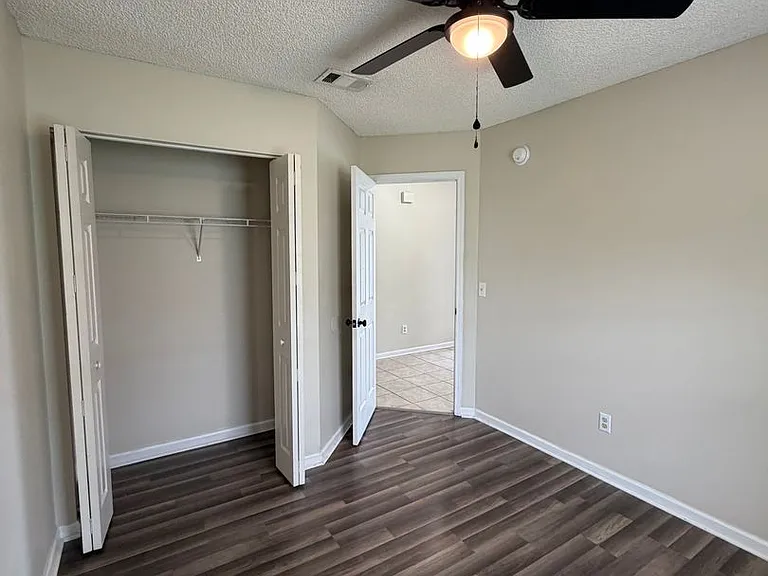 23 Talbot Ct — Photo 9