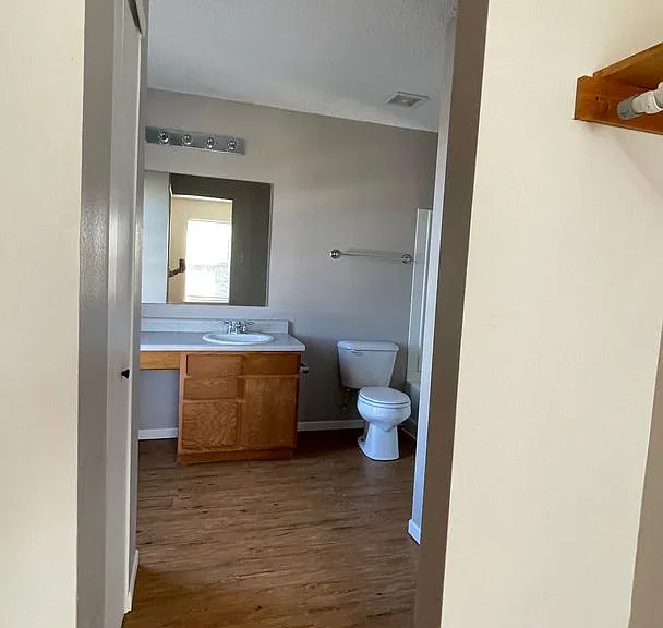 2594 Chilton Dr — Photo 15