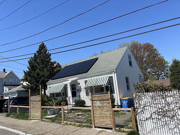 4th image of 106 Centre St