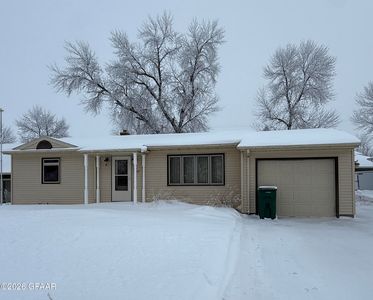 1007 10th St, Langdon, ND, 58249