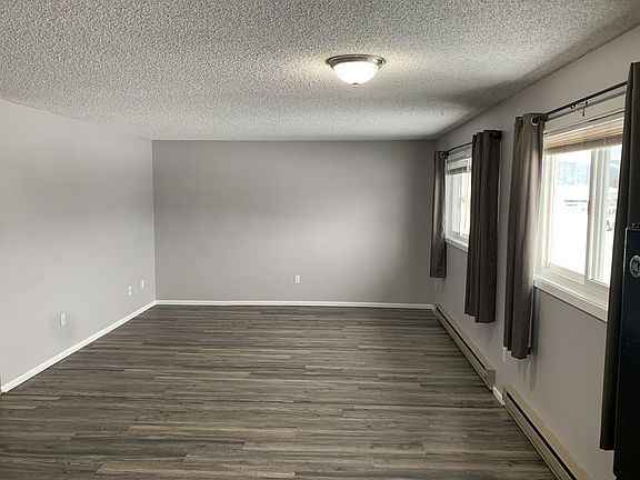 3rd image of 171 Rosewood Dr APT D