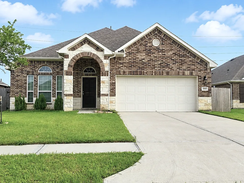 14143 Medina Dr