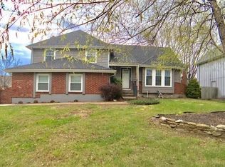 10246 Caenen Lake Rd, Lenexa, KS 66215