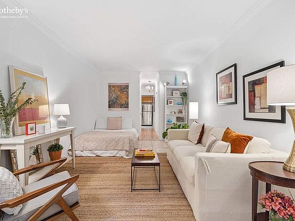 3rd image of 311 E 84th St APT 1D