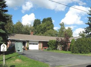 2 Corn Crib Rd, Freeville, NY 13068