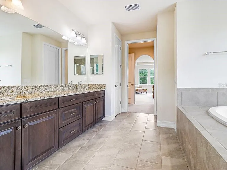 1843 Whitewillow Dr — Photo 65