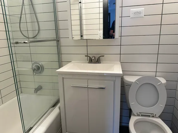 320 East 126th Street image 2 of 5