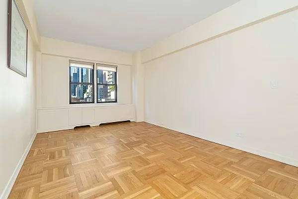 Rented by Manhattan Boutique Real Estate | media 16