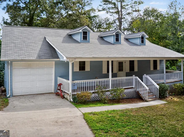 142 Russ Cir, Clarkesville, GA 30523