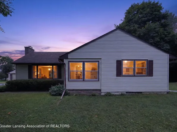 9207 W Herbison Rd, Eagle, MI 48822