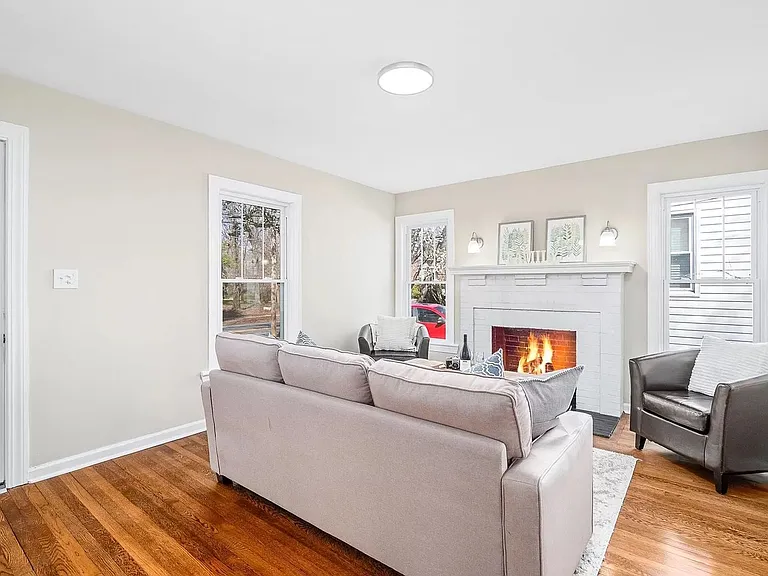 1033 S Josephine Boyd St — Photo 18
