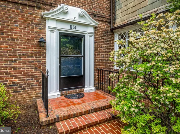 614 W University Pkwy, Baltimore, MD 21210