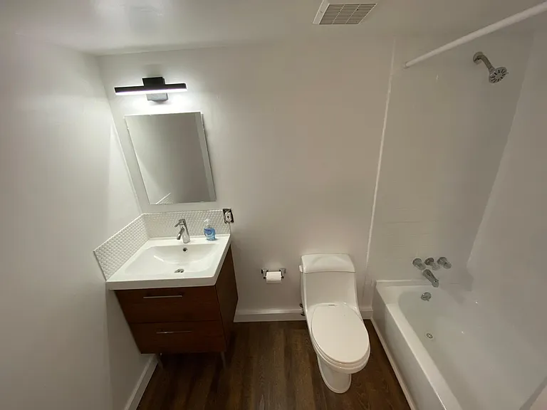1801 S Treasure Dr #224 — Photo 15