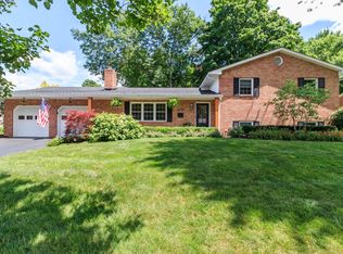 3856 Overdale Dr, Upper Arlington, OH