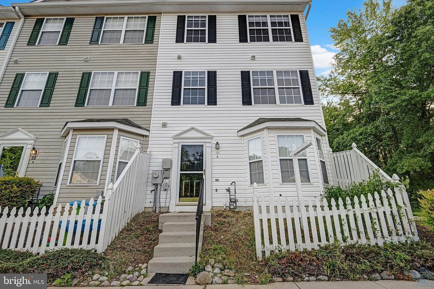 3 bed, 1690 sqft, $2,500 — Photo 1