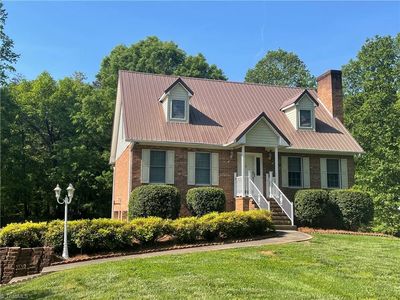 404 Summertree Ct, Winston Salem, NC, 27127