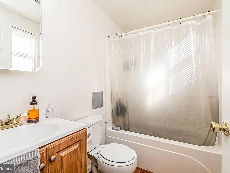 921 S Charles St #2 — Photo 11