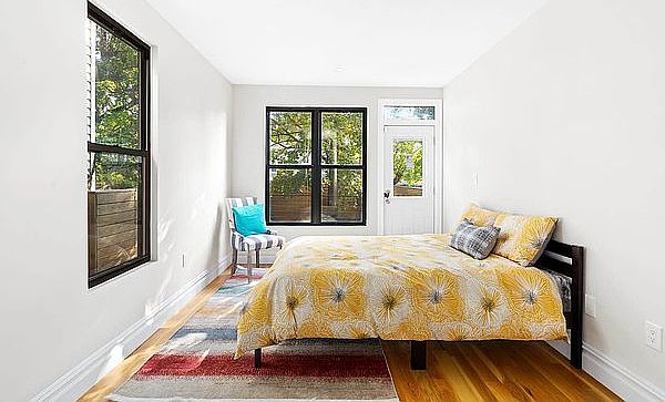 2nd image of 573 Bergen St #2