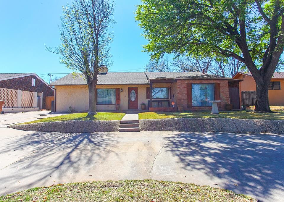 1st image of 107 Canyon Dr