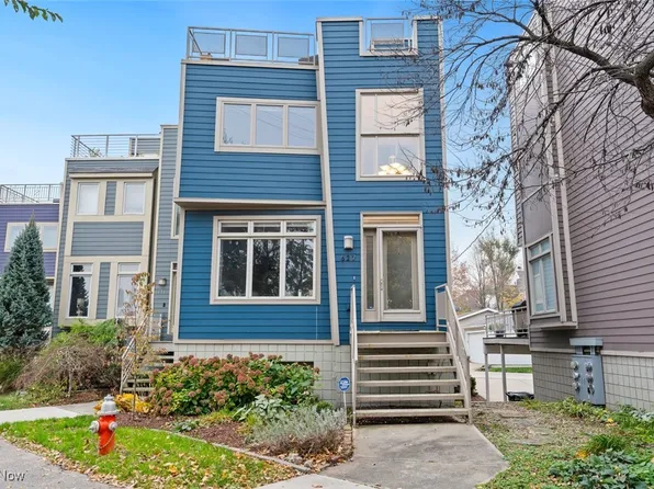 627 University Rd, Cleveland, OH 44113