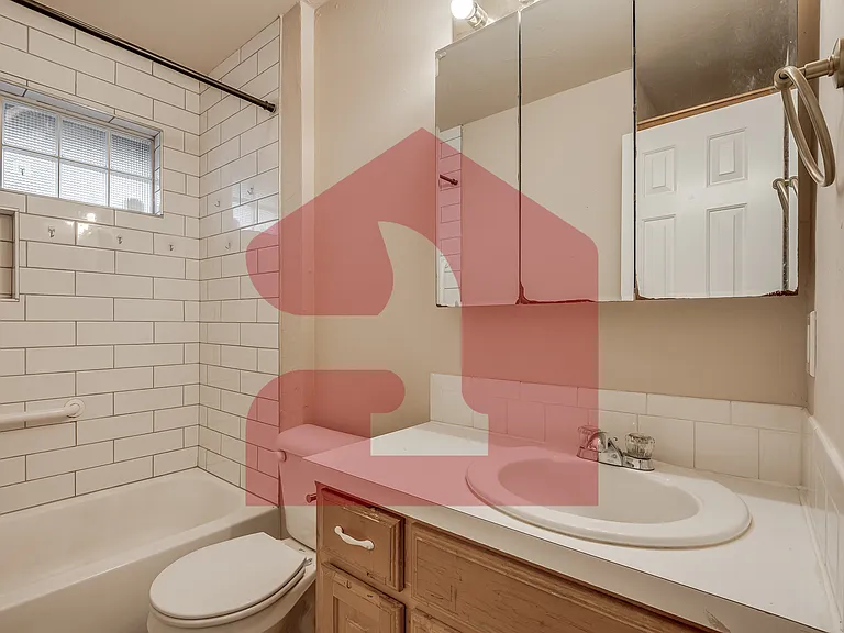 2711 Silvertree Dr — Photo 40