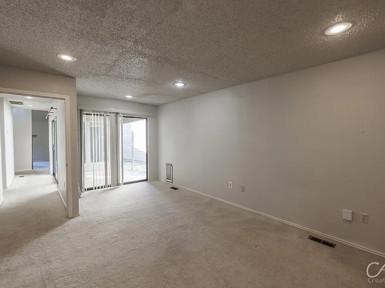 70 Harbour Town St — Photo 10