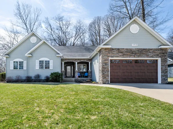 1410 Whispering Trl, Benton Harbor, MI 49022