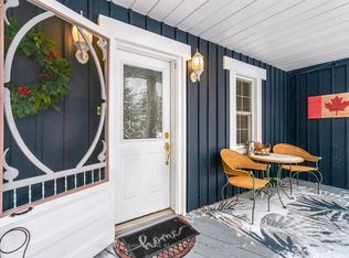 829 Memorial Ave, Orillia, ON L3V 0T7