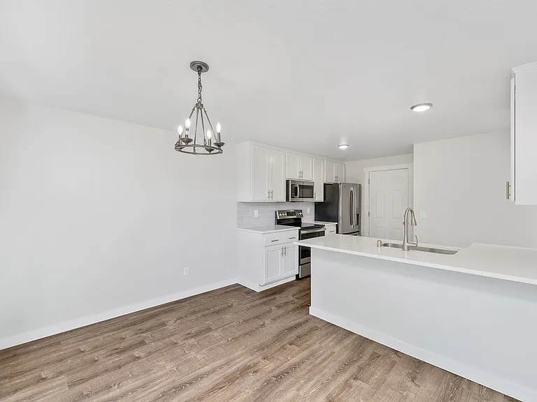 8206 47th Ave NE #A — Photo 11