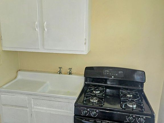 4th image of 42 N 8th St #2F