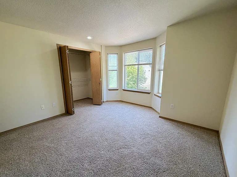 4854-4866 SW 150th Pl — Photo 8