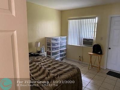 2nd image of 2122 NE 26th St